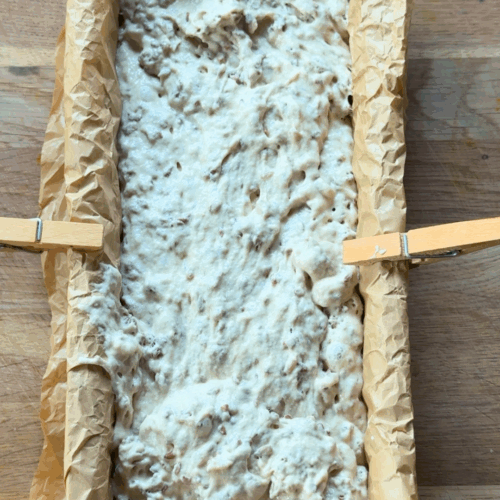 domowy chleb w foremce