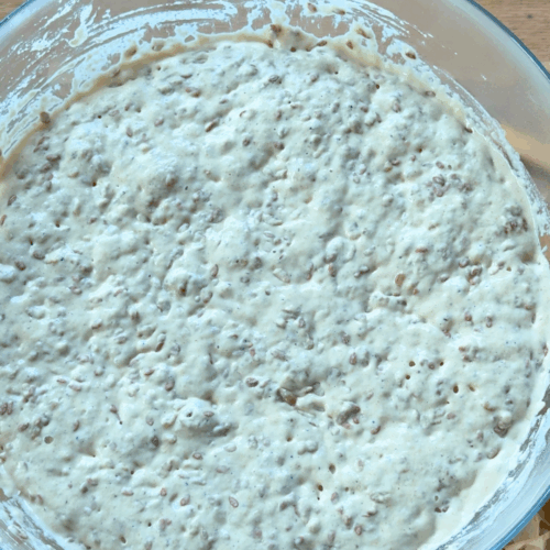 domowy chleb wyrośnięte ciasto