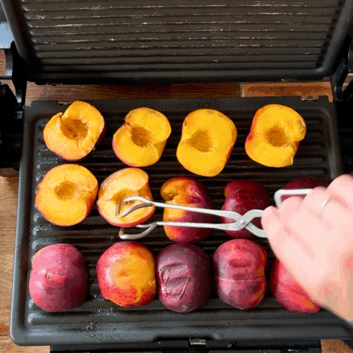 grillujemy brzoskwinie