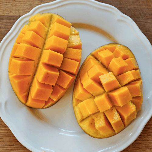 jak obrać mango, wywijamy mango