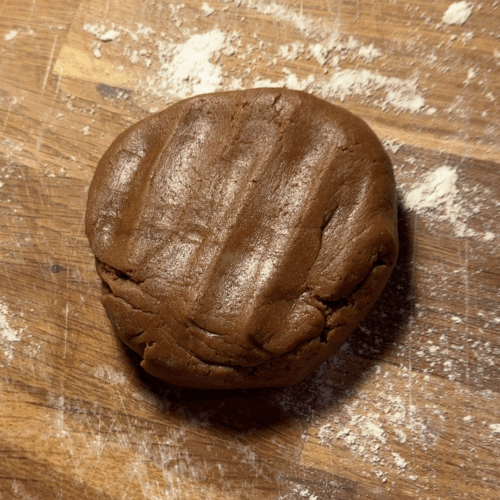 jak zrobić pierniczki ugniatamy