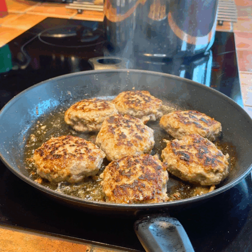 kotlety mielone na patelni