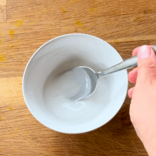 mąka ziemniaczana i woda