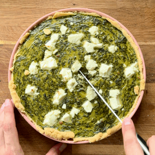 quiche ze szpinakiem po upieczeniu
