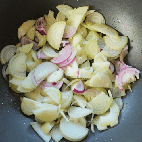 tarta dyniowa smażymy cebulkę