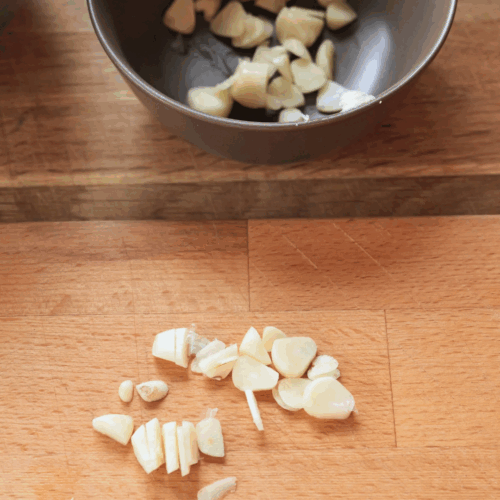 zupa dyniowa krojenie czosnku