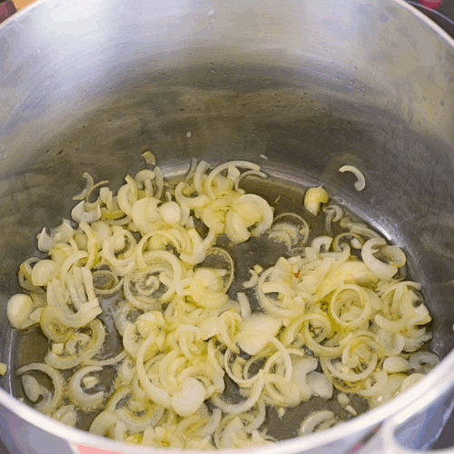 zupa dyniowa podsmażanie cebuli