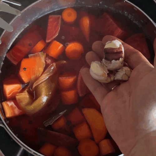 barszcz wigilijny, dodanie czosnku