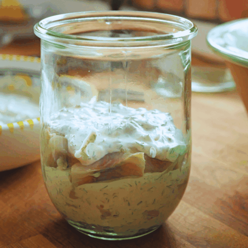 śledzie w sosie koperkowym łączenie składników