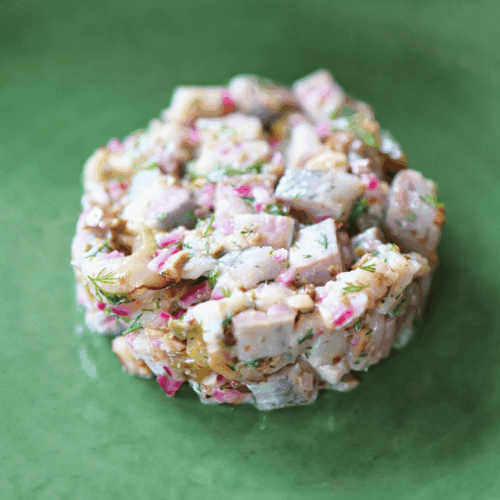 tatar ze śledzia nakładanie tatara