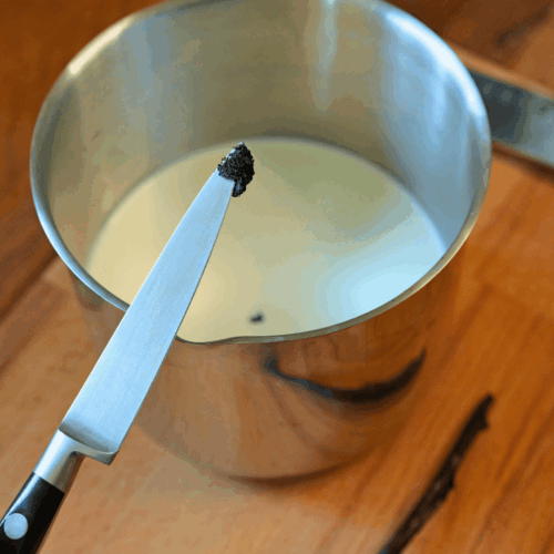 panna cotta z marakują, gotowanie śmietanki