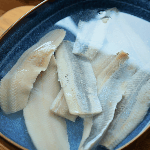 śledzie z porem moczenie śledzi