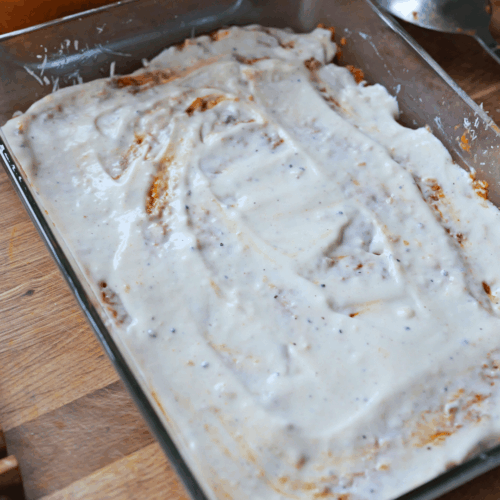 jak zrobić lasagne 6 pierwsza warstwa sosu beszamelowego