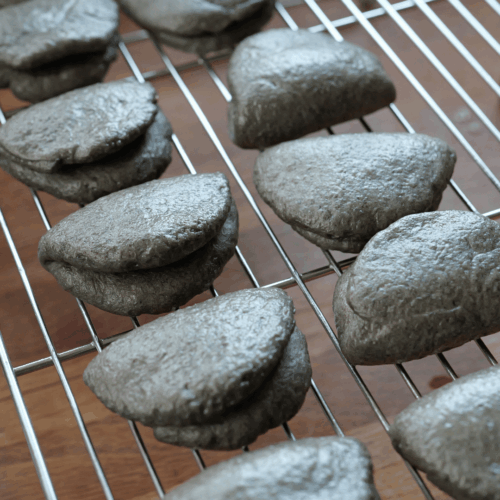 czarne bułeczki bao